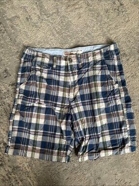 American Eagle Outfitters Blue Plaid Flat-Front Men’s Shorts